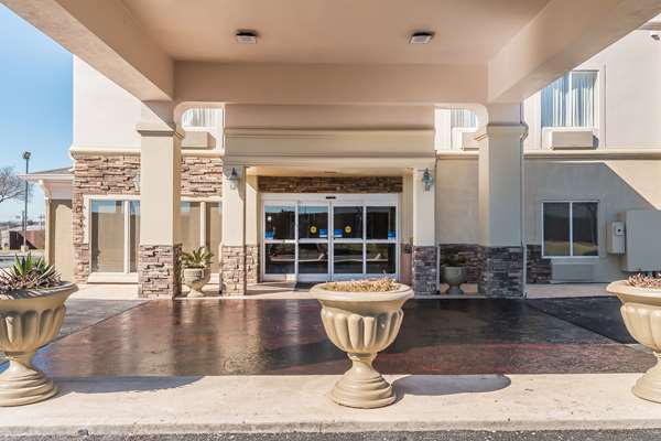 Exterior view - Comfort Inn I-10 East San Antonio - I-10, Exit 583