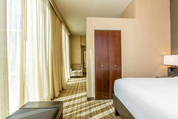 Suite - Cambria Hotel Plano