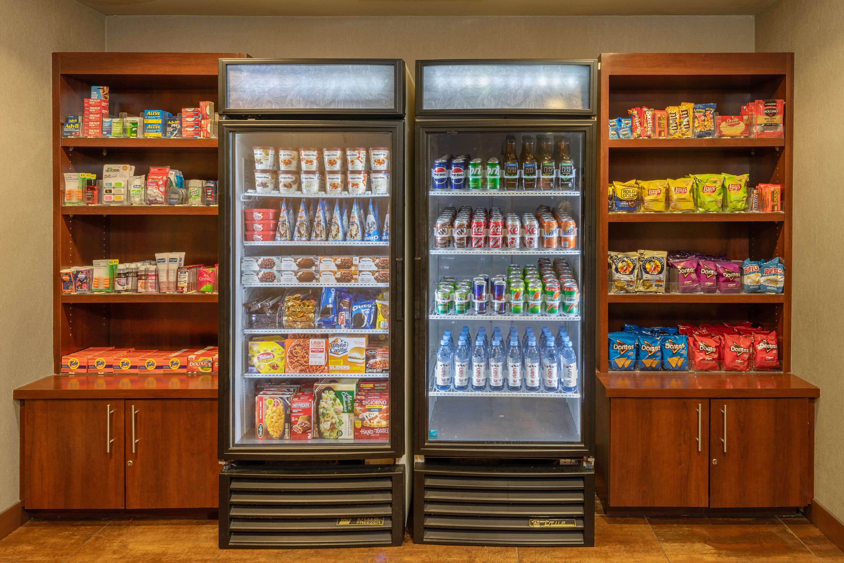 Hotel marketplace | Cambria Hotel Plano Frisco