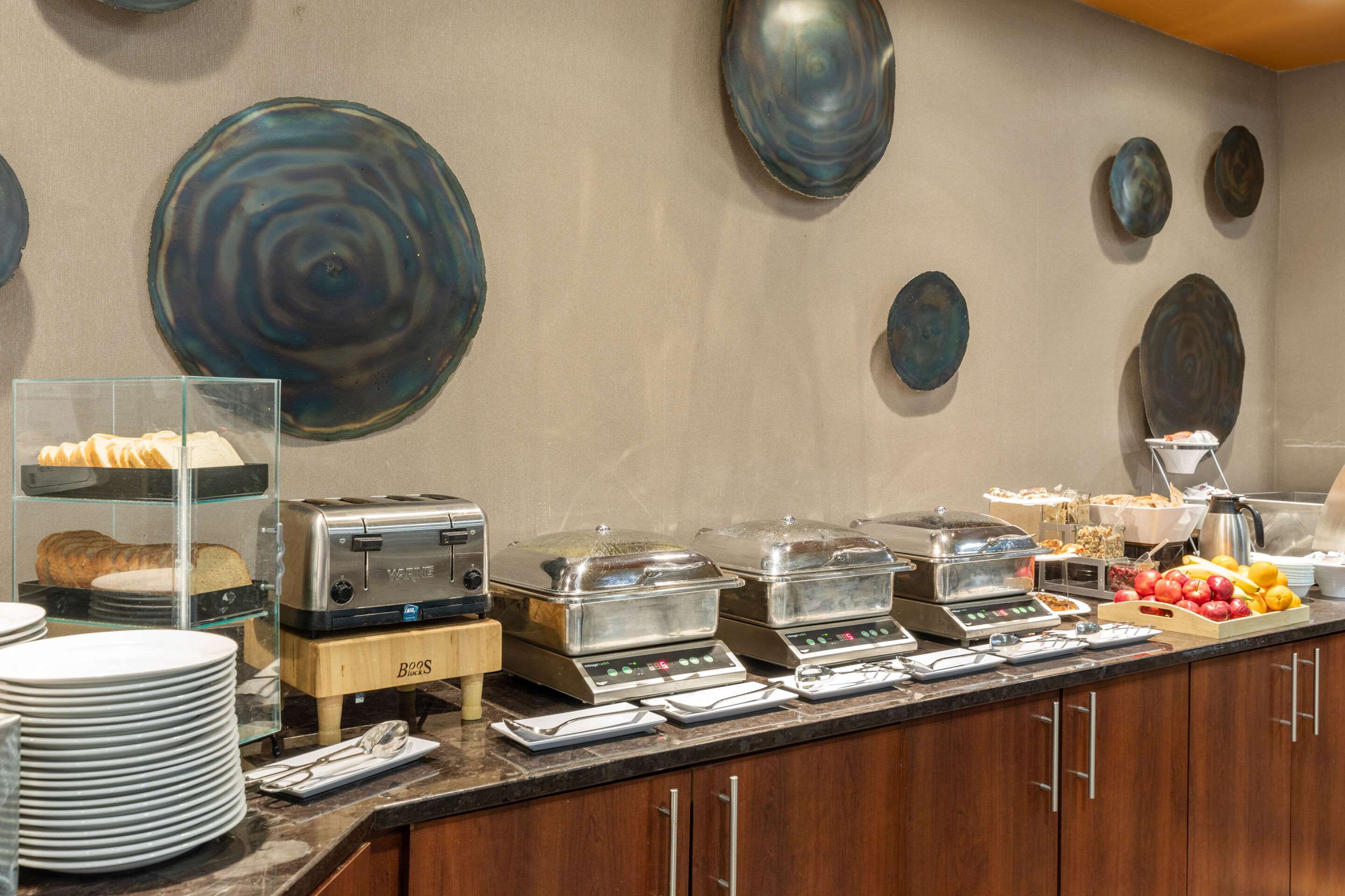Breakfast area | Cambria Hotel Plano Frisco