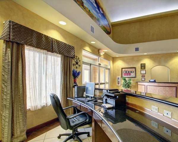 Conference Area - Comfort Inn & Suites Alvarado
