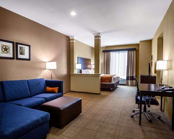  - Comfort Suites Northwest Houston