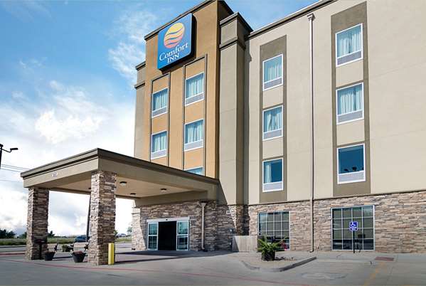 Exterior view - Comfort Inn Midland - I-20, Exit 136