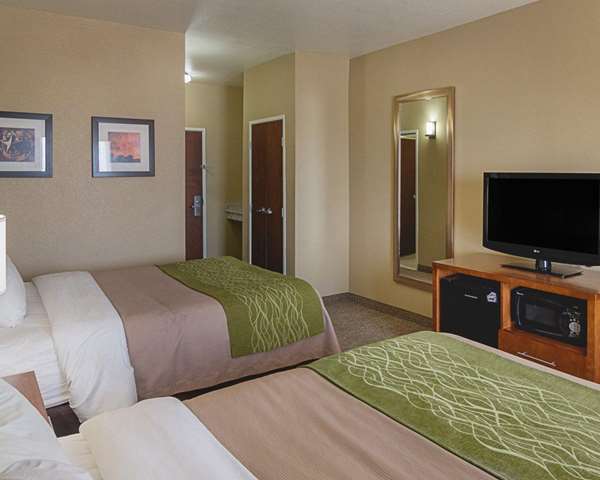 - Comfort Inn Midland - I-20, Exit 136