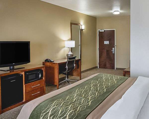 Suite - Comfort Inn Midland - I-20, Exit 136