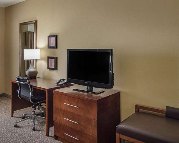 Suite - Comfort Inn Midland - I-20, Exit 136