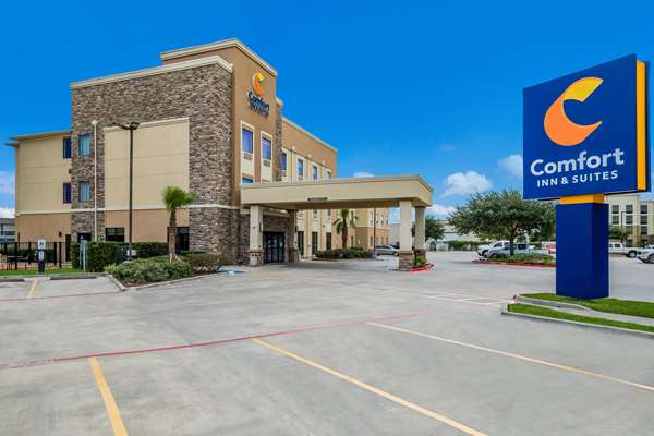 Exterior view - Comfort Inn & Suites Victoria