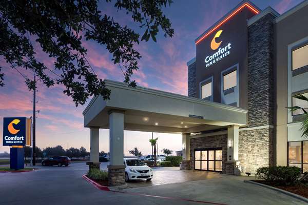 Exterior view - Comfort Inn & Suites Victoria