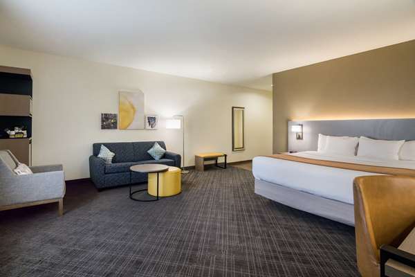 Suite - Comfort Inn & Suites Victoria