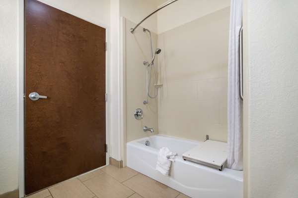 Suite - Comfort Inn & Suites Victoria