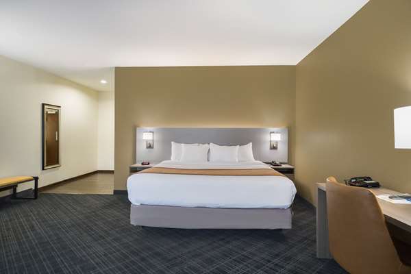Suite - Comfort Inn & Suites Victoria