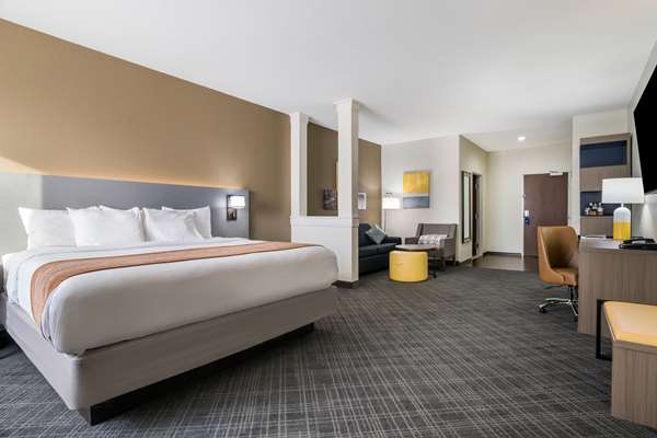 Suite - Comfort Inn & Suites Victoria
