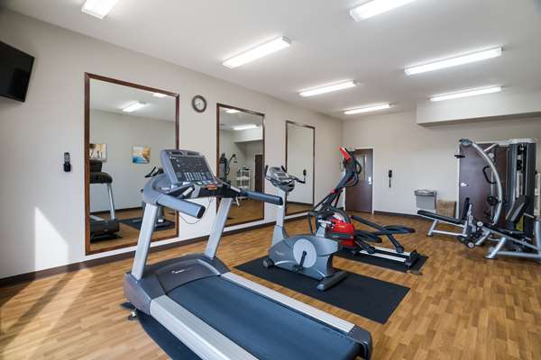 Fitness/ Exercise Room - Comfort Inn & Suites Victoria