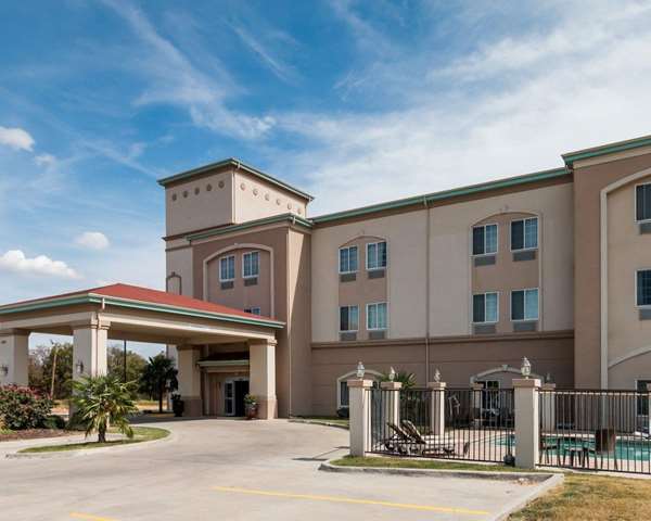 Exterior view - Quality Inn & Suites Groesbeck