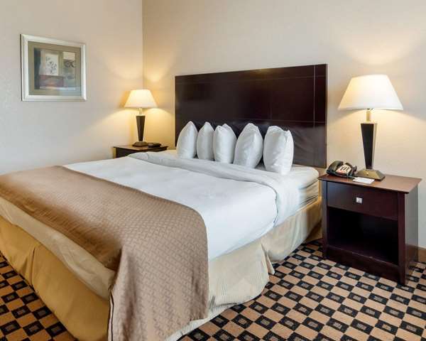  - Quality Inn & Suites Groesbeck