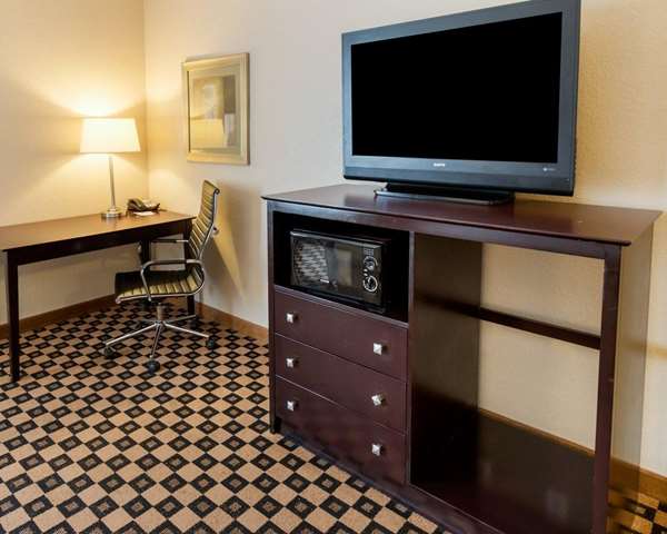  - Quality Inn & Suites Groesbeck