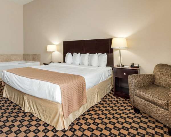  - Quality Inn & Suites Groesbeck