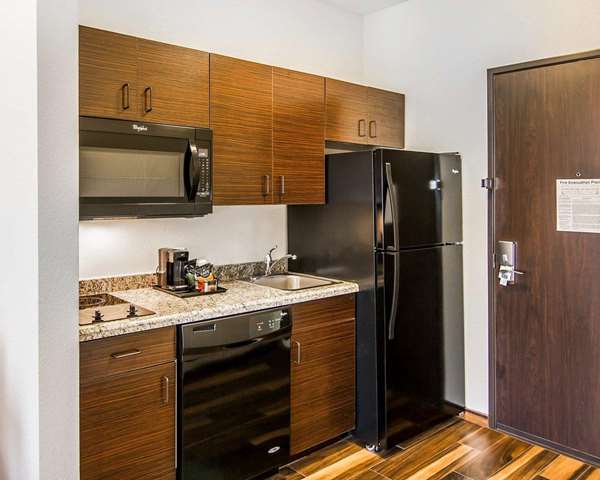  - MainStay Suites Lufkin