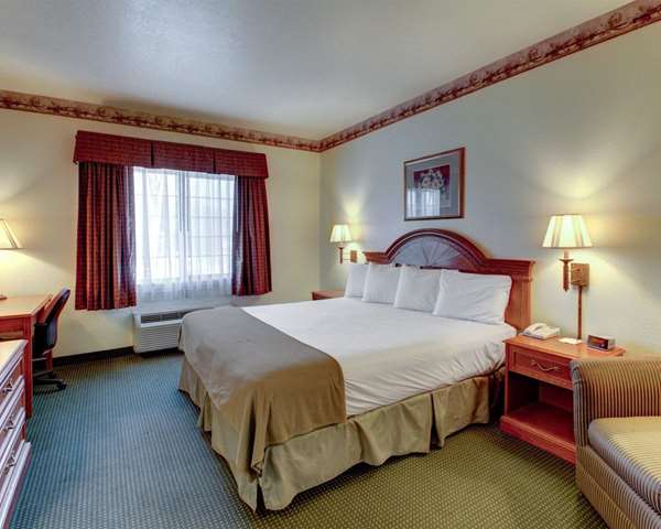  - Quality Inn & Suites Glen Rose