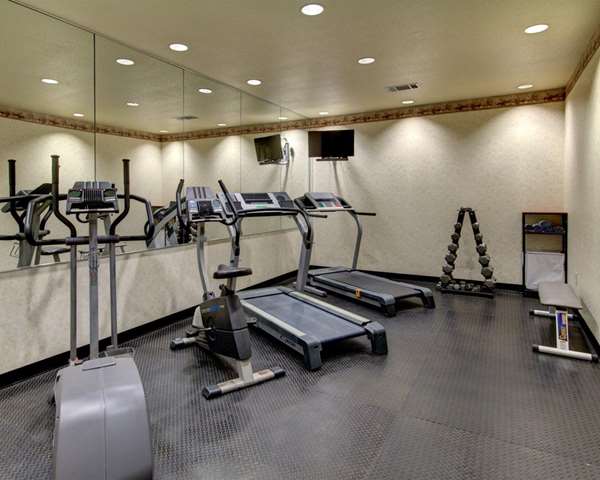 Fitness/ Exercise Room - Quality Inn & Suites Glen Rose