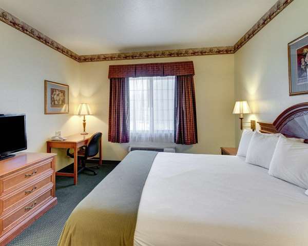  - Quality Inn & Suites Glen Rose