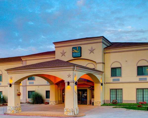 Exterior view - Quality Inn & Suites Glen Rose