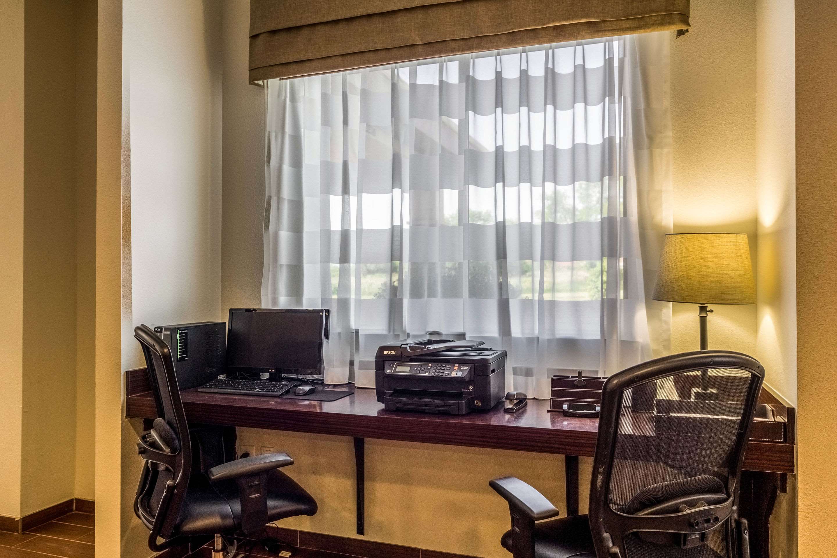 Business center | Sleep Inn & Suites Jourdanton - Pleasanton