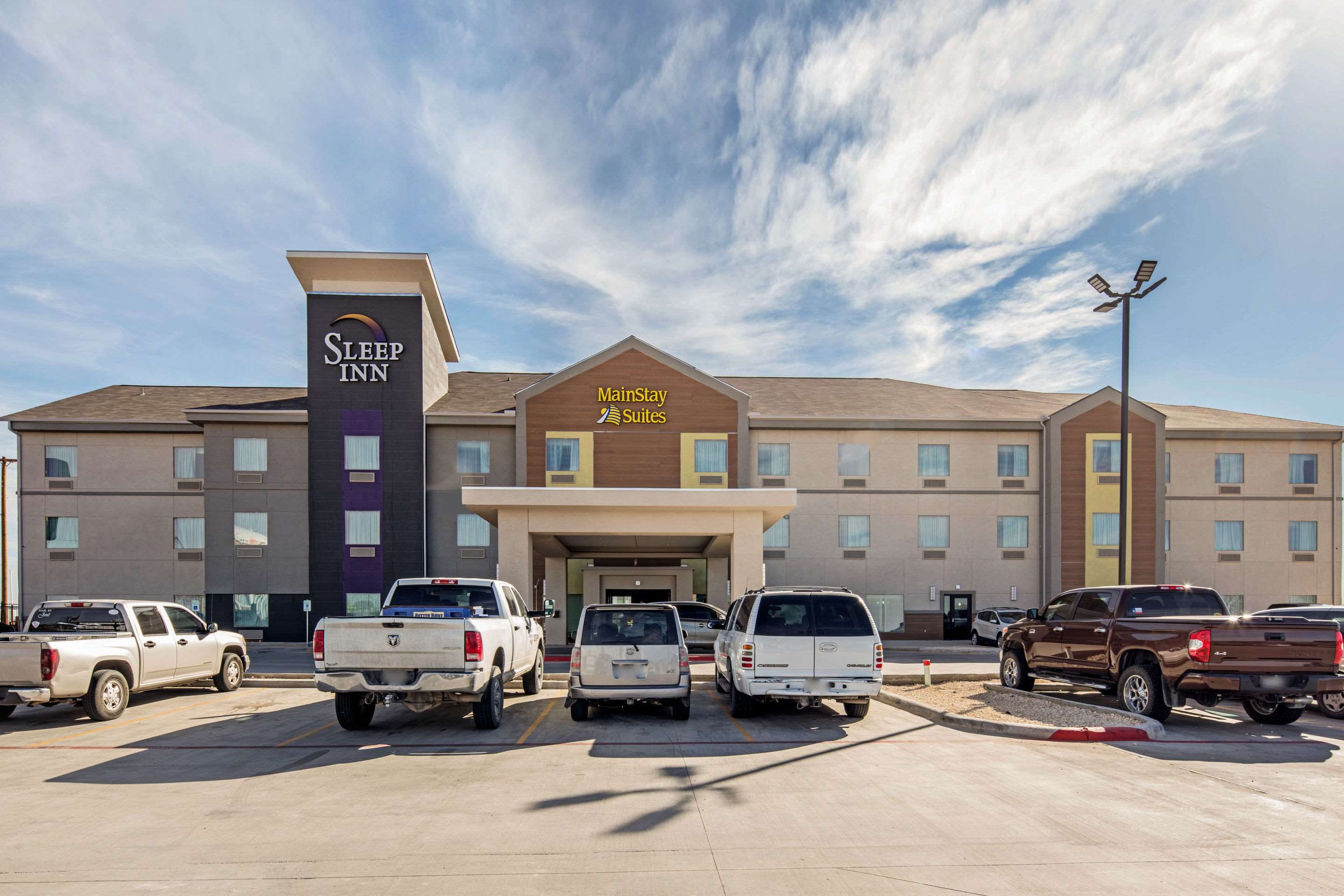 Hotel exterior | Sleep Inn