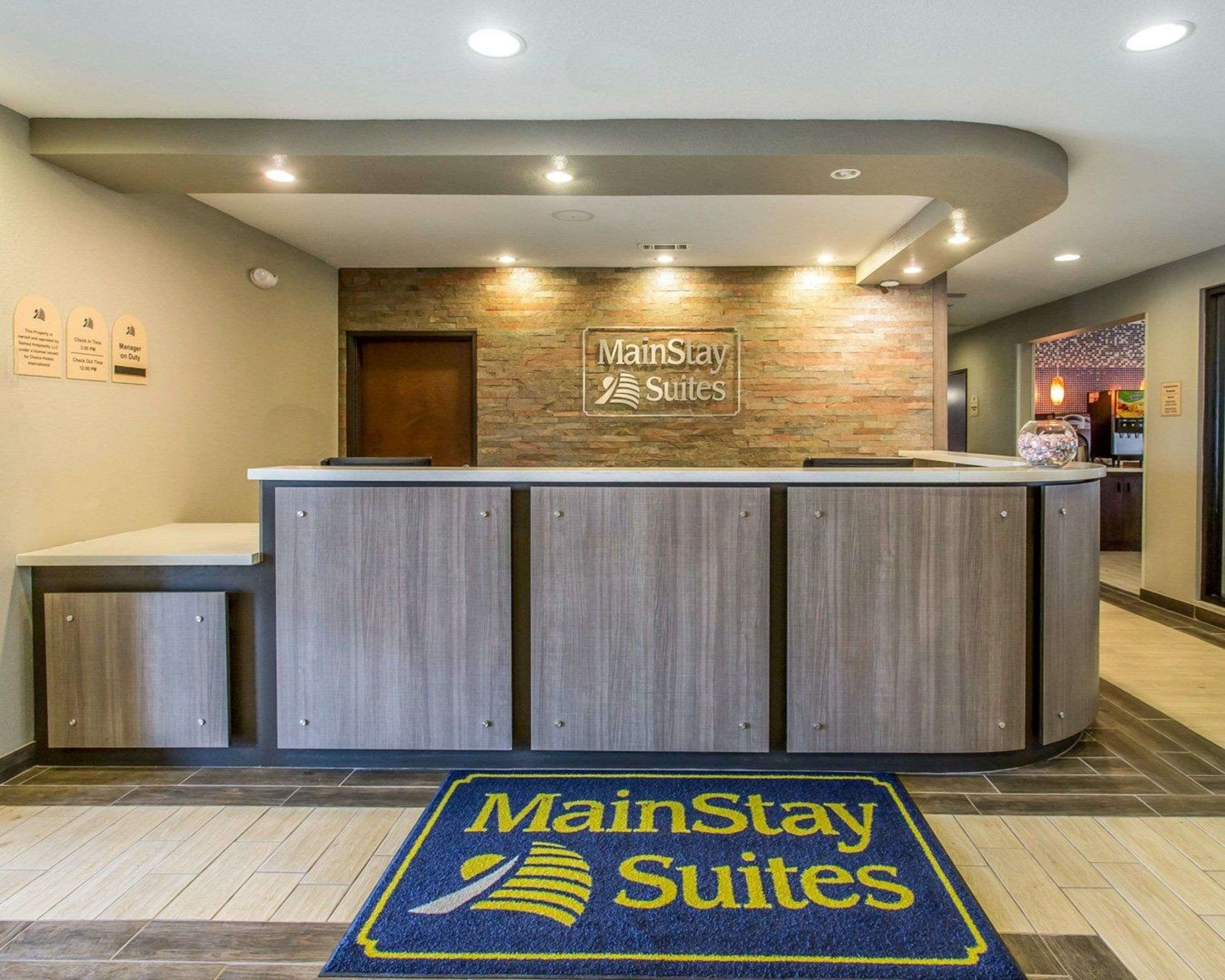 Front desk with friendly staff