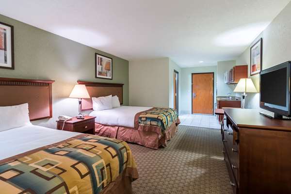  - Suburban Studios Beaumont