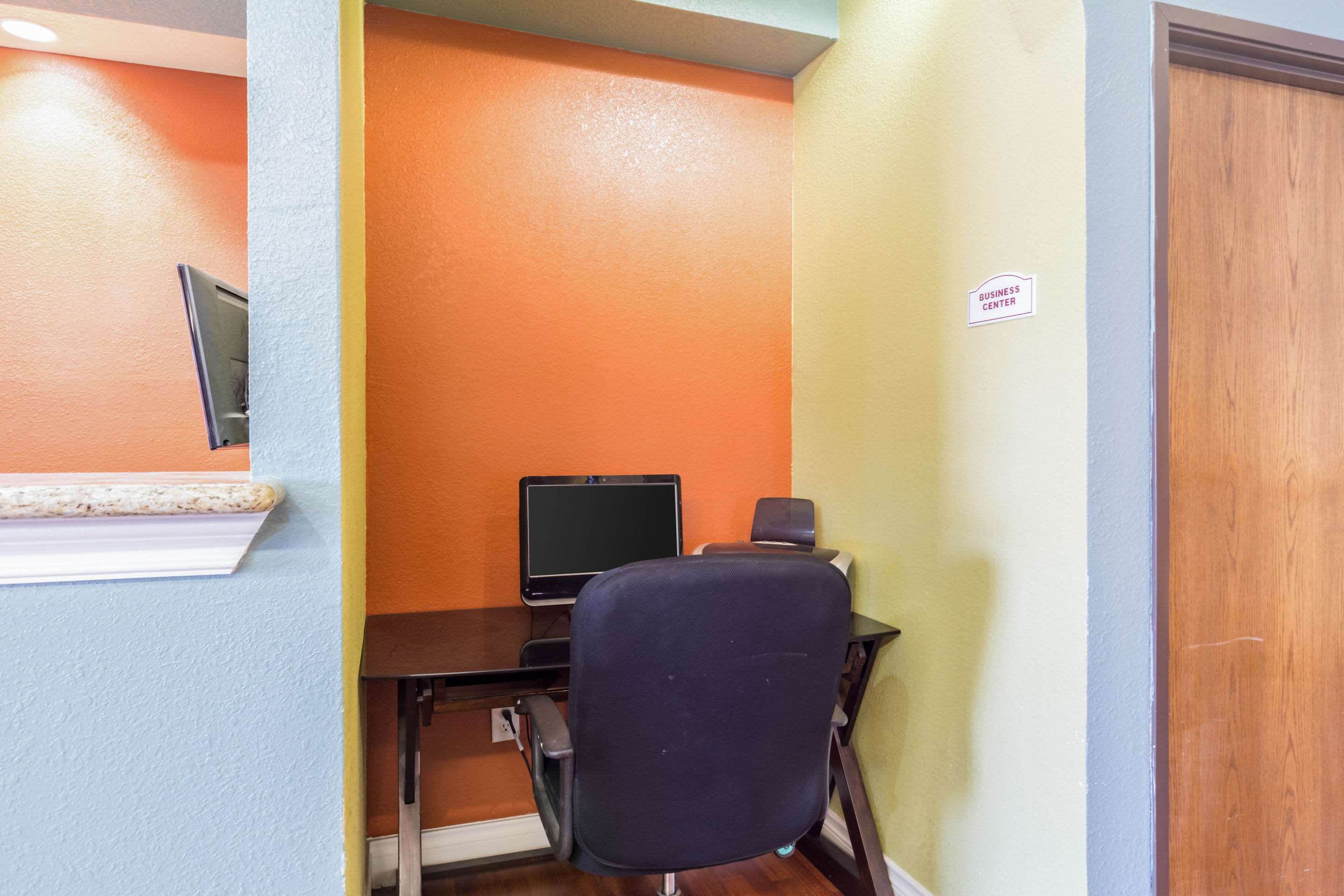 Business center | Suburban Studios