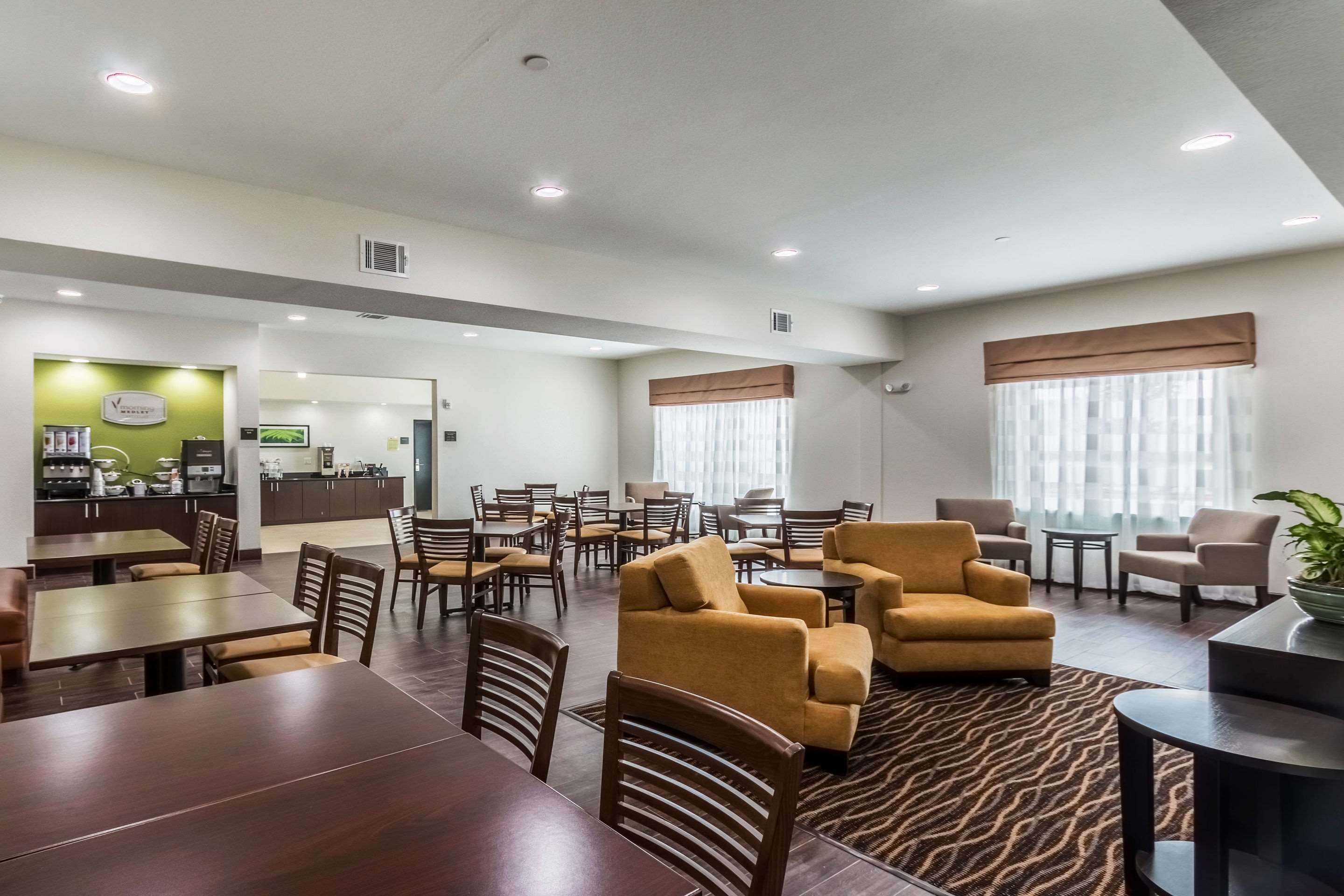 Breakfast area