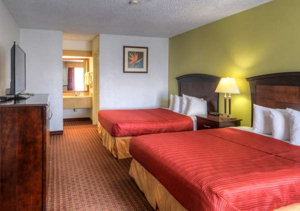  - Quality Inn Plainview