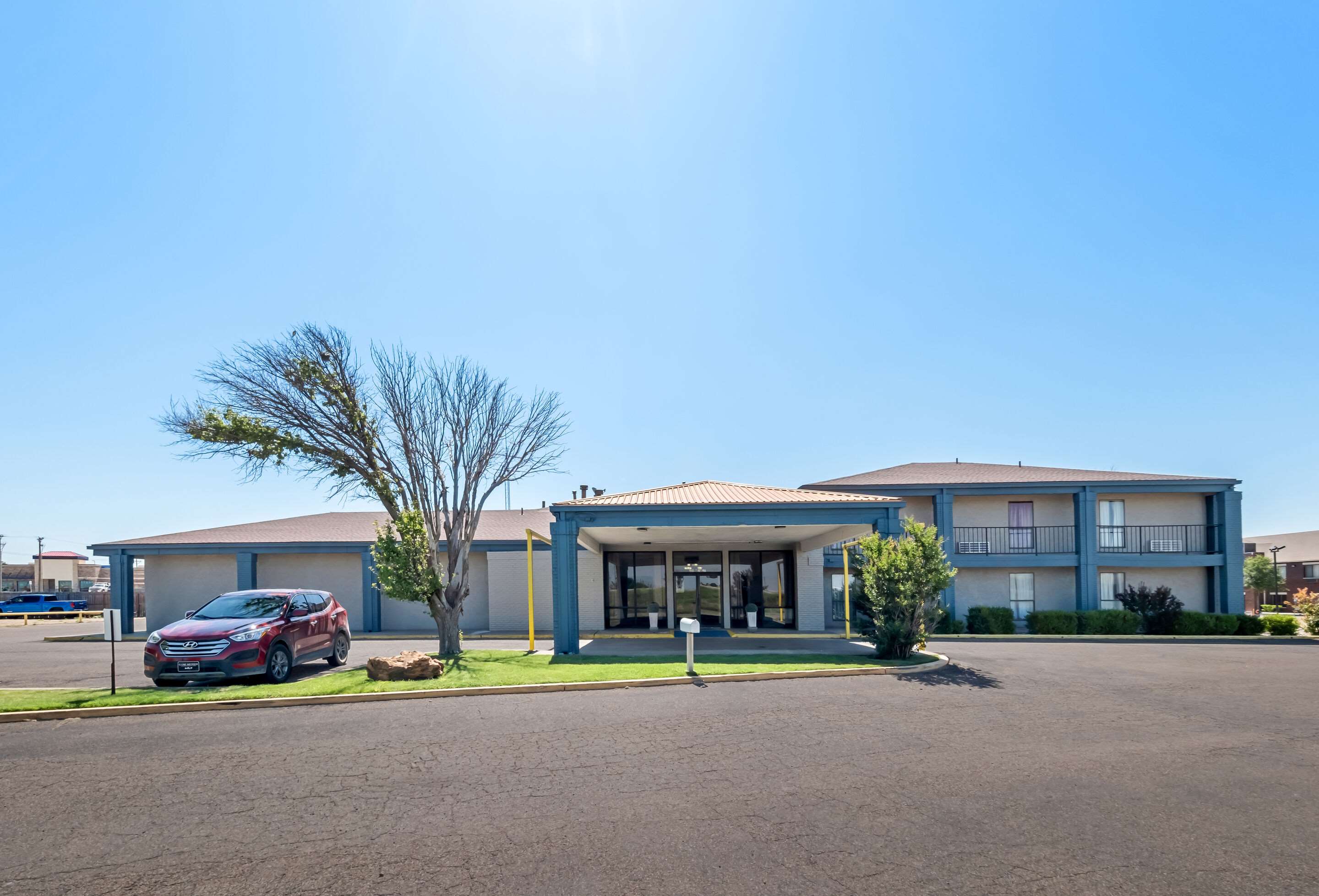 Hotel exterior | Quality Inn & Suites