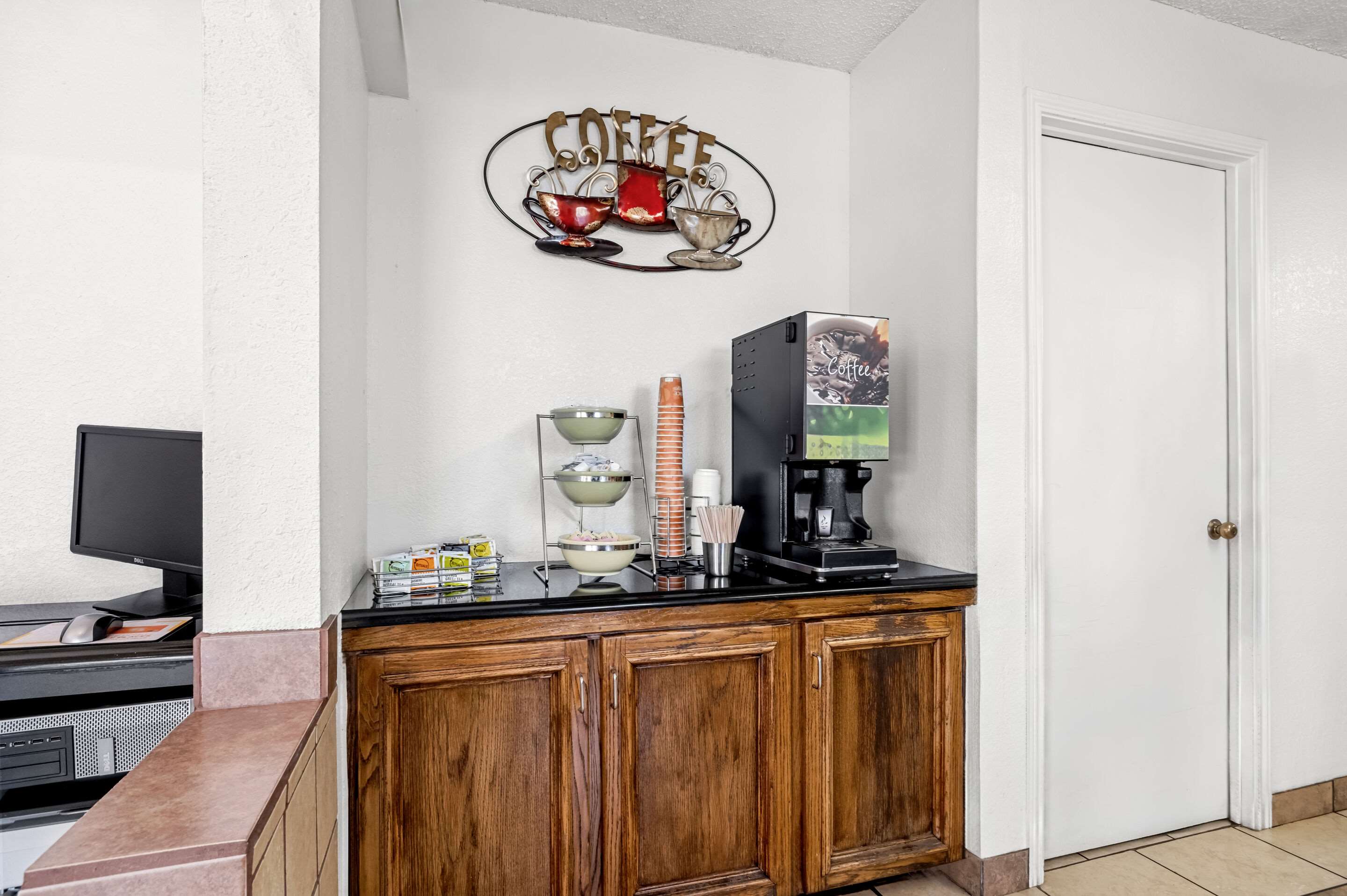 Coffee area | Quality Inn & Suites