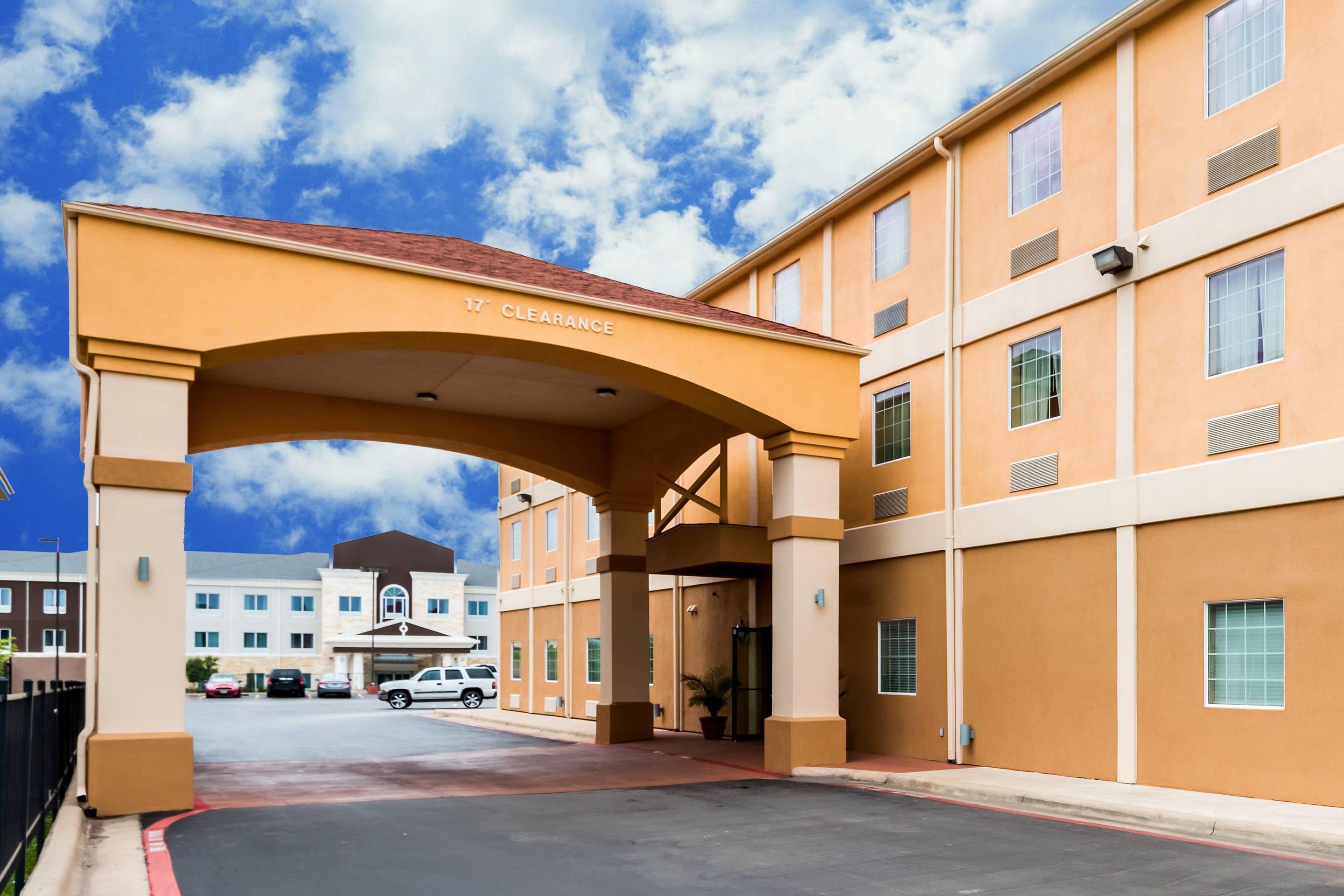 Hotel exterior | Quality Inn Killeen Forthood