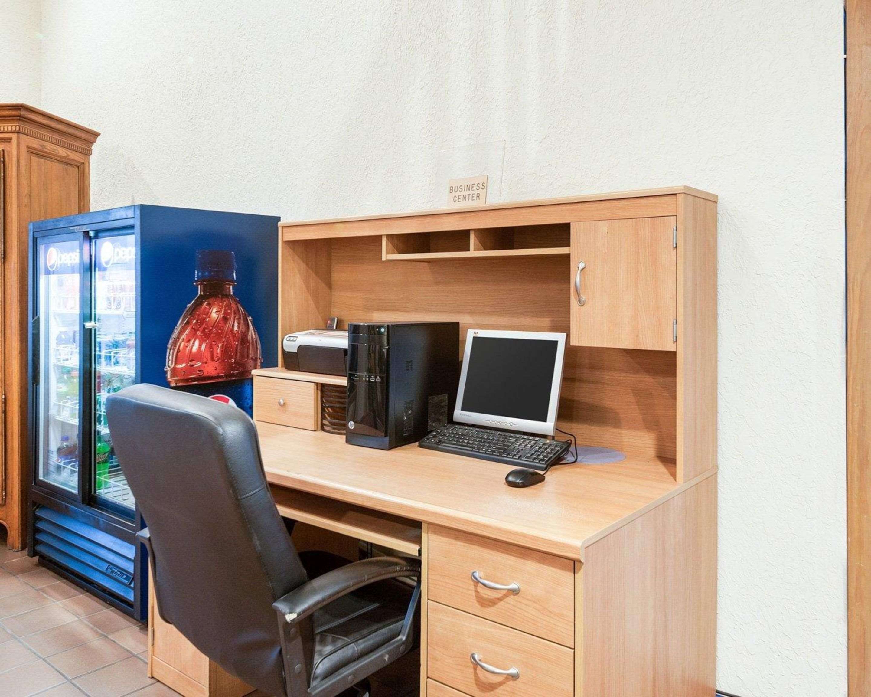 Business center with high-speed Internet access | Rodeway Inn