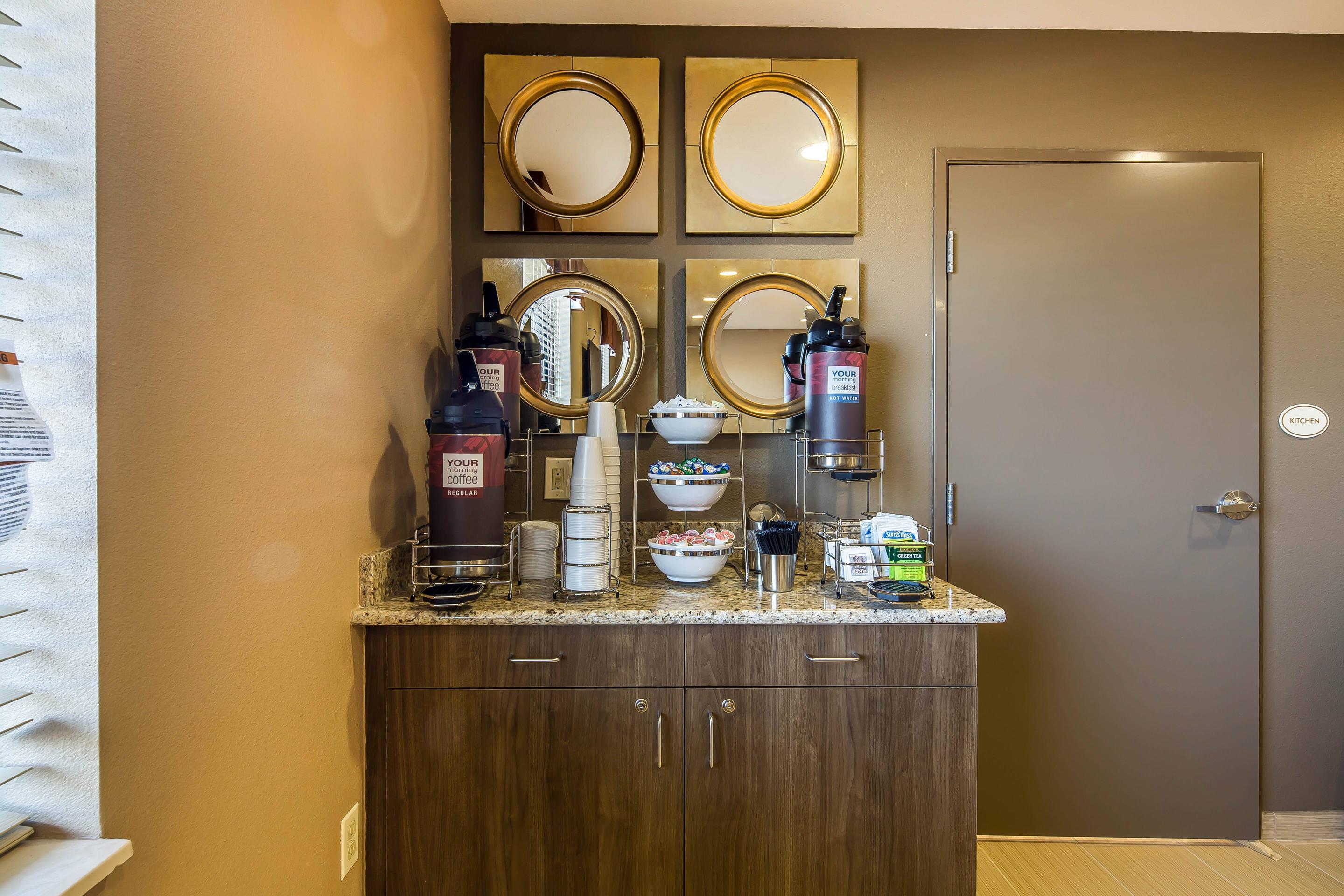 Breakfast counter | Suburban Studios Midland I-20