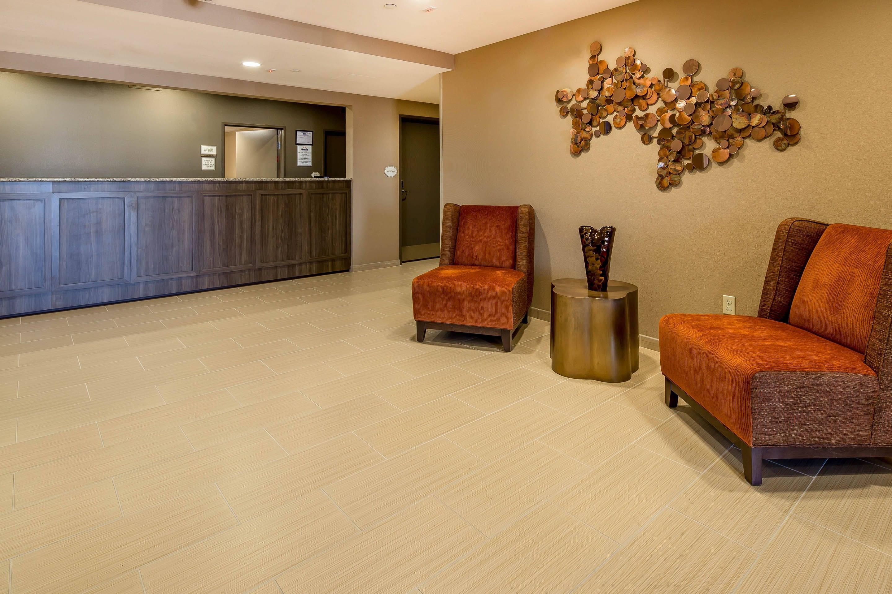 Lobby | Suburban Studios Midland I-20