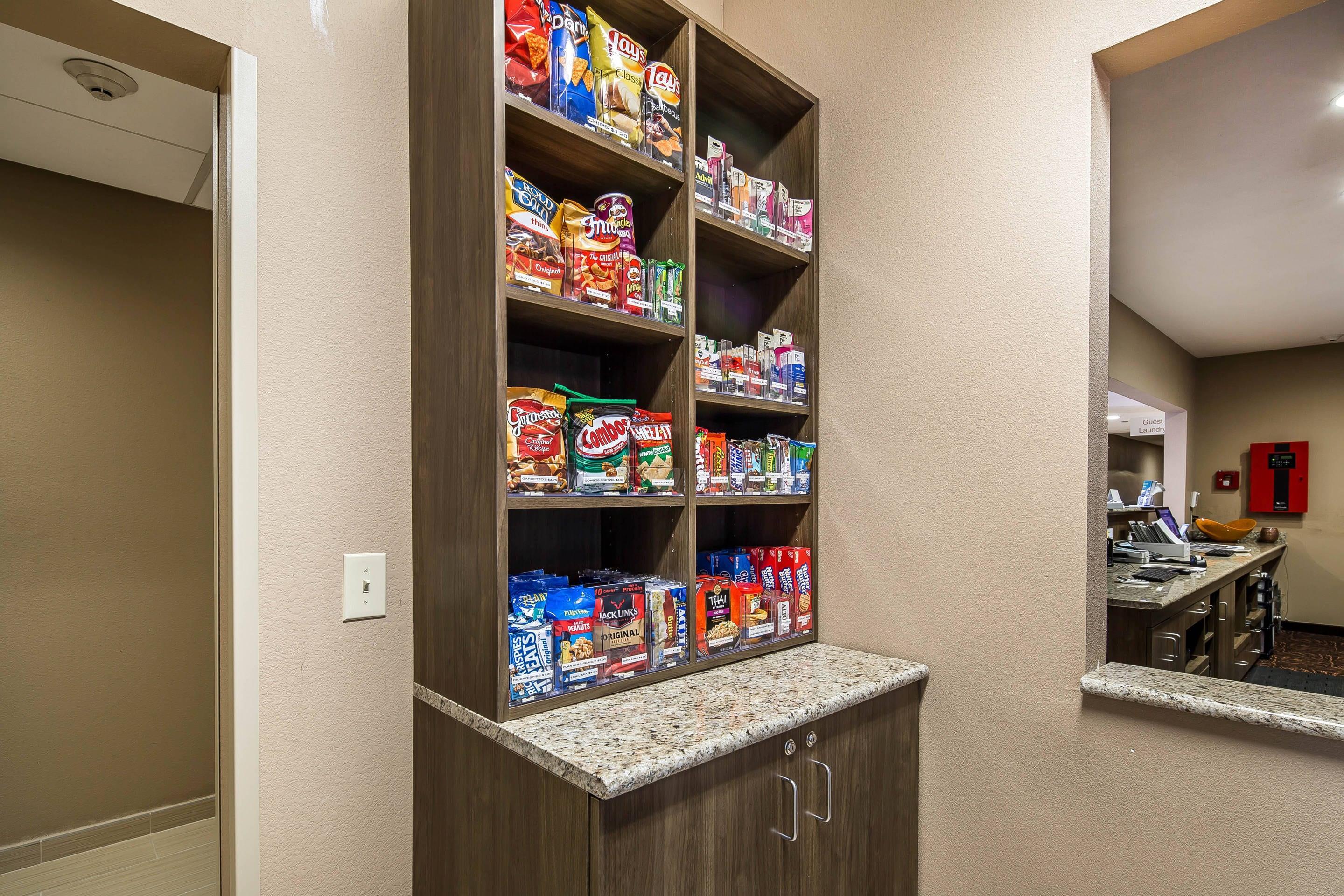 Hotel marketplace | Suburban Studios Midland I-20