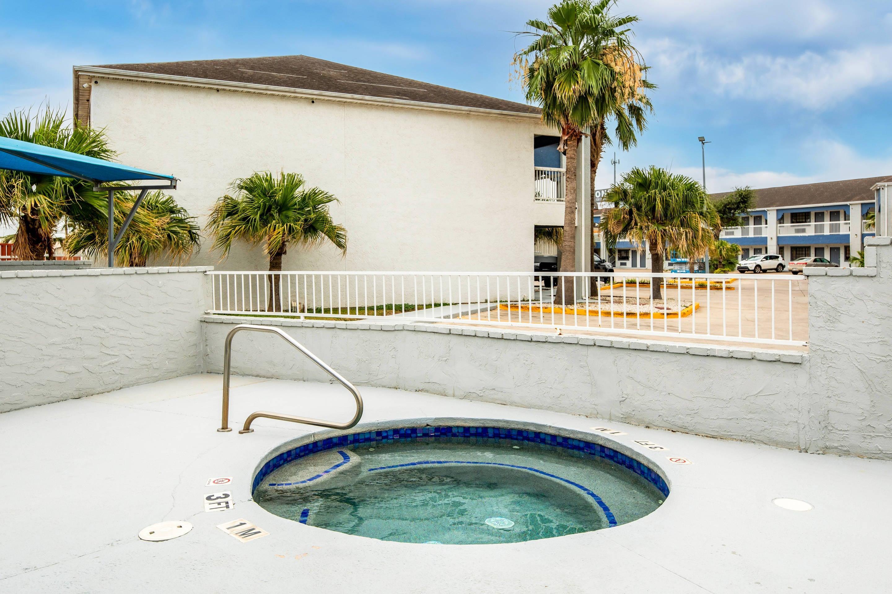 Outdoor hot tub | Quality Inn & Suites