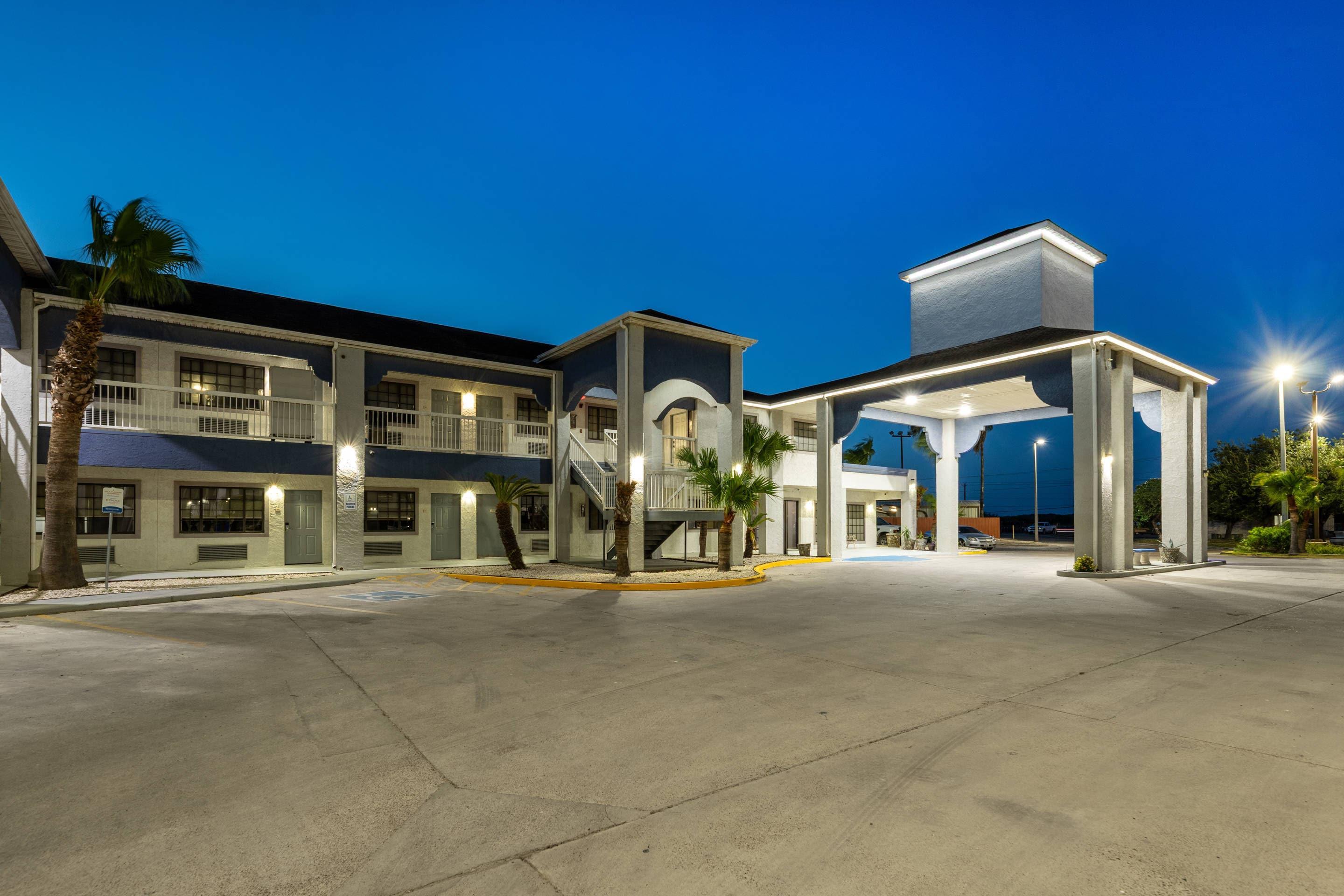Twilight | Quality Inn & Suites