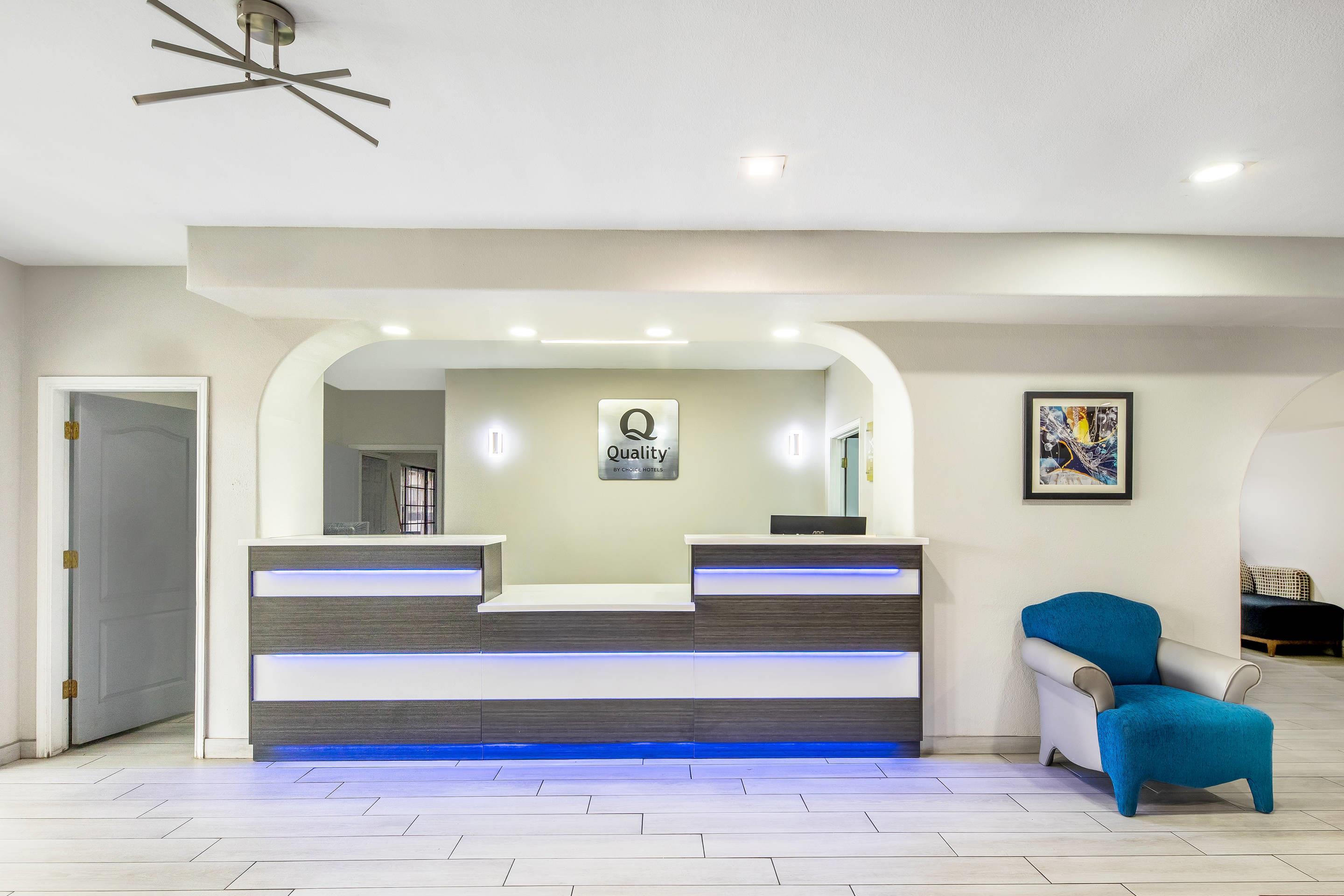 Hotel lobby | Quality Inn & Suites