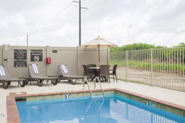 Pool - Sleep Inn & Suites Ingleside