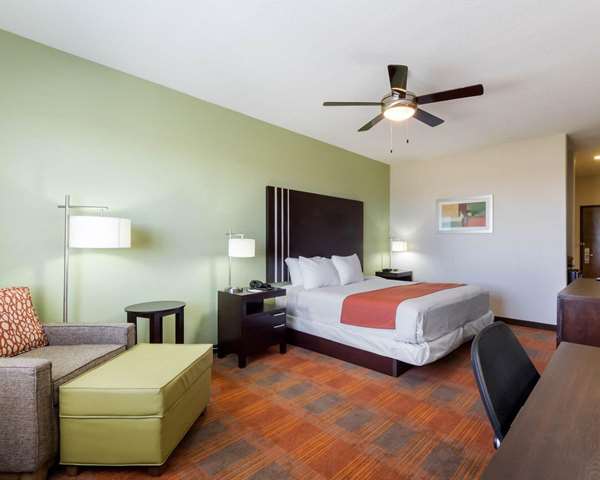  - Quality Inn & Suites Victoria