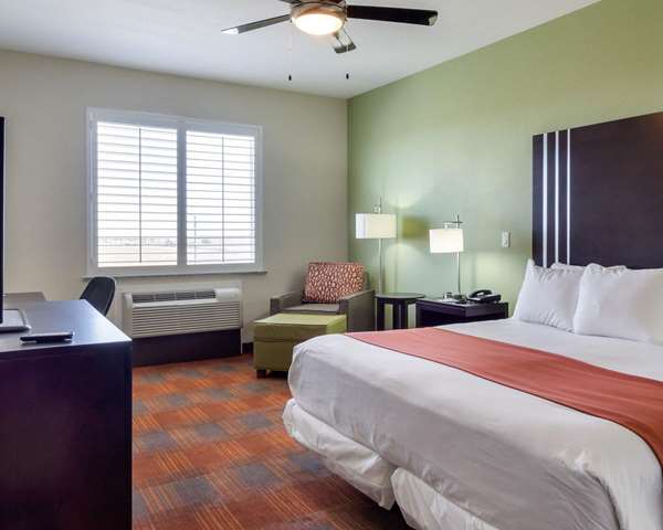  - Quality Inn & Suites Victoria