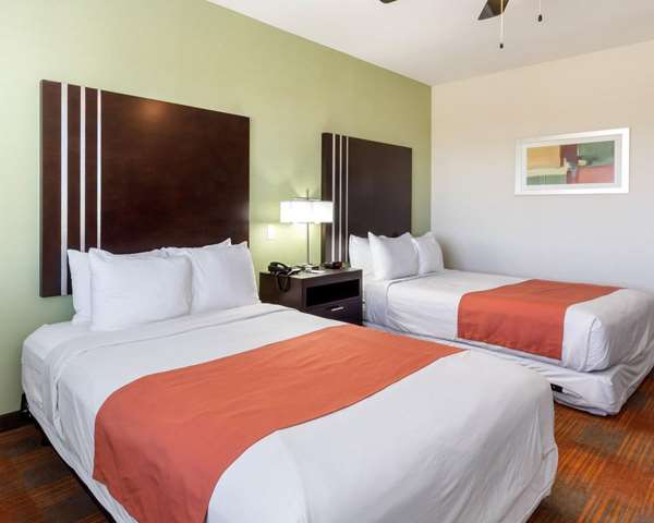  - Quality Inn & Suites Victoria