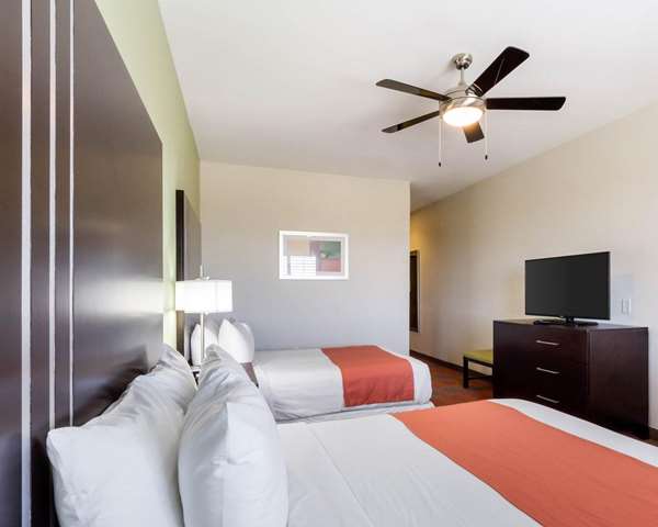  - Quality Inn & Suites Victoria