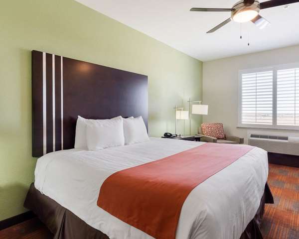  - Quality Inn & Suites Victoria