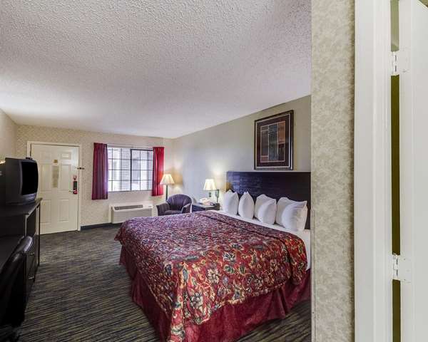  - Econo Lodge Falfurrias